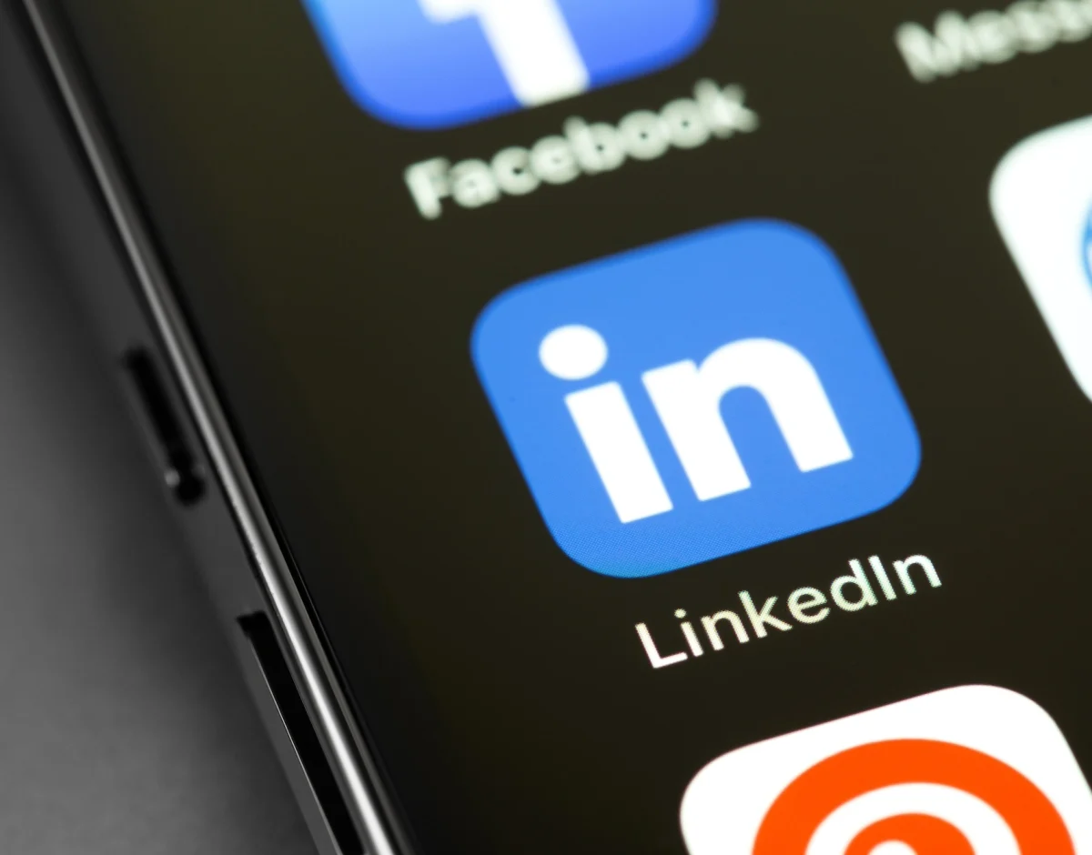 Linkedin-socialshaker-1